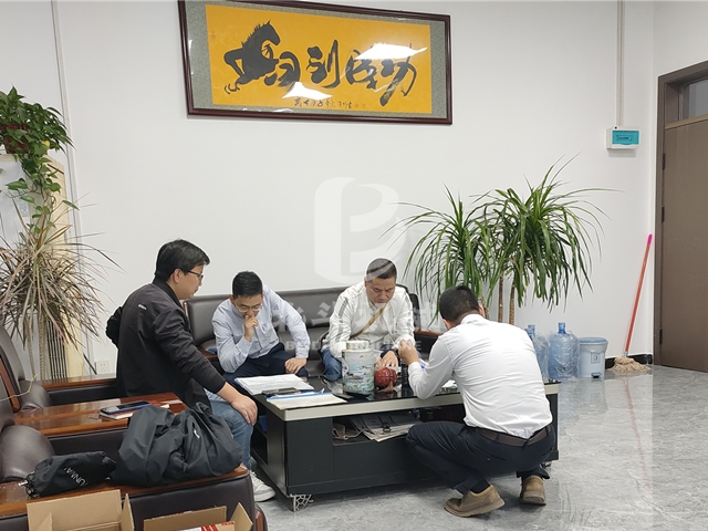 樹(shù)枝粉碎機(jī)的魅力成功“俘獲”蘇州客戶芳心