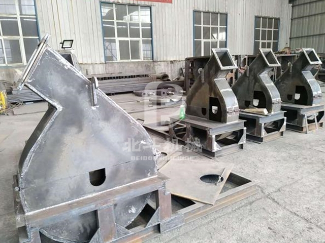 木材削片機(jī)開(kāi)啟綠色生產(chǎn)模式,吸引安徽客戶參觀考察